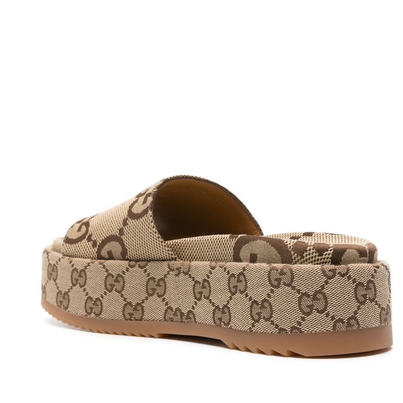 Great condition wore once Gucci platform slides - Picture 12 of 12